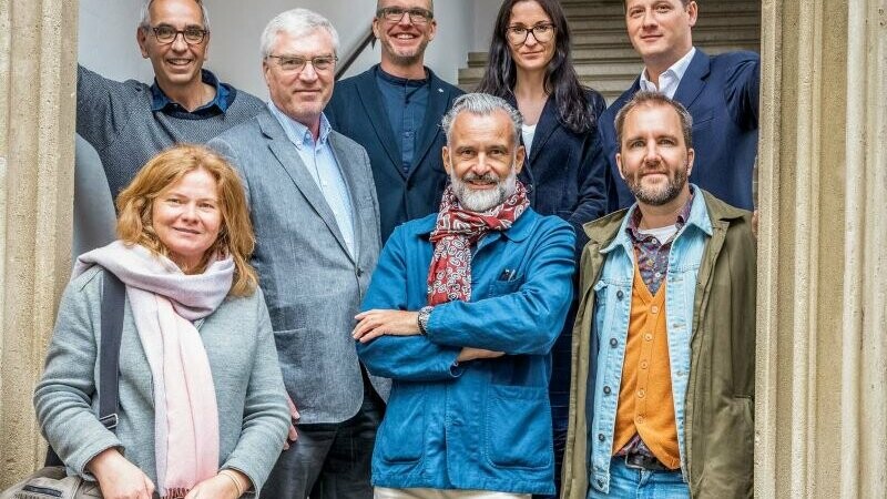 Die PREFArenzen 2020 Jury v.l.n.r.: 1. Reihe: Bettina Brunner-Krenn, Stephan Ferenczy, Norbert Philipp; 2. Reihe: Wolfgang Croce, Matthias Boeckl, Jürgen Jungmair, Ursula Obernosterer, Leopold Pasquali