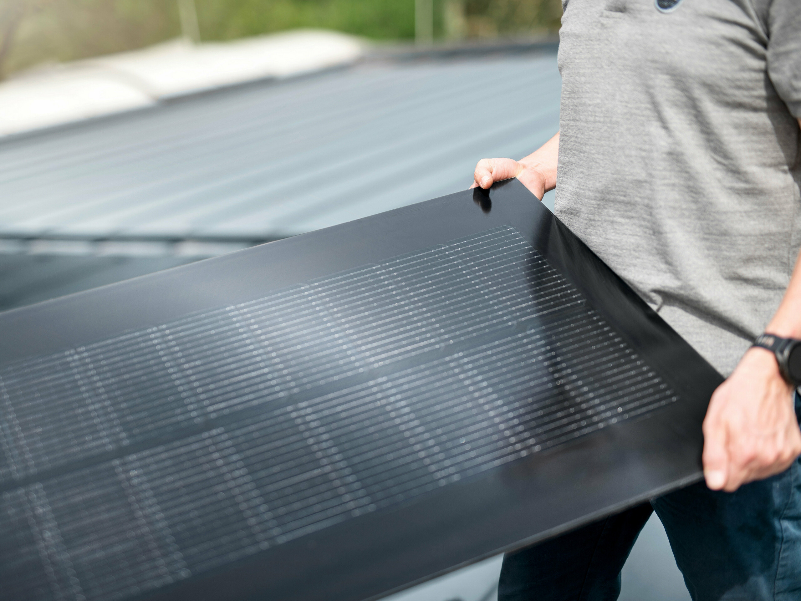 Das PREFALZ Solarmodul in schwarz für die PREFALZ Bandgrößen 500 und 650. 